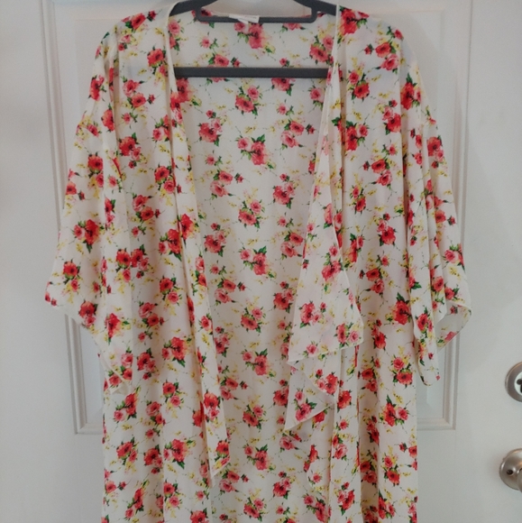 LuLaRoe Jackets & Blazers - Lularoe Monroe kimono